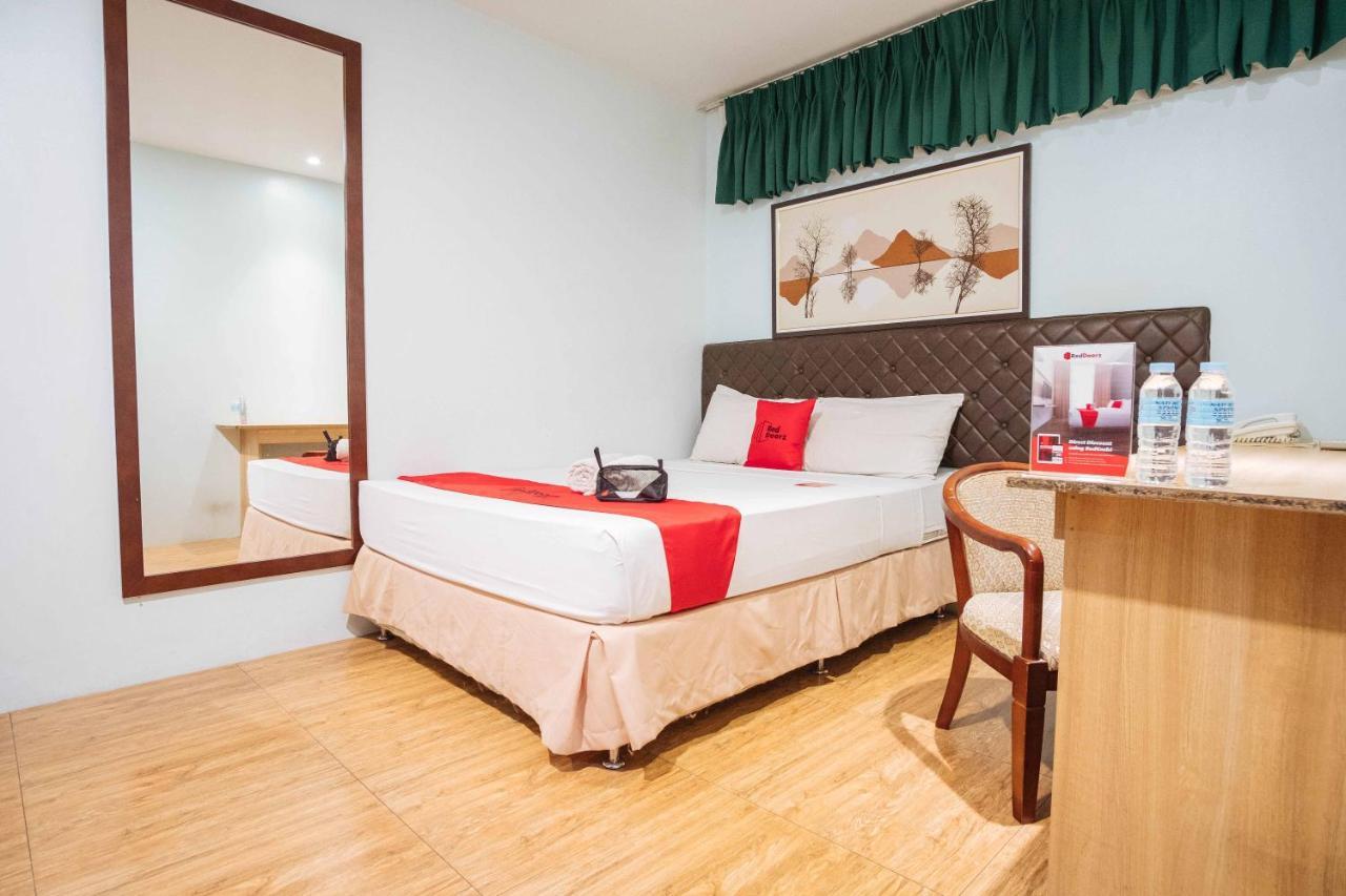Reddoorz Plus Near Cebu Capitol Exterior foto